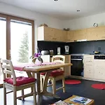 Apartamento Caviezel *